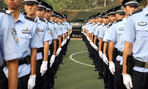 警用制式刀具是怎樣的存在，單警裝備中還是必選種類嗎？